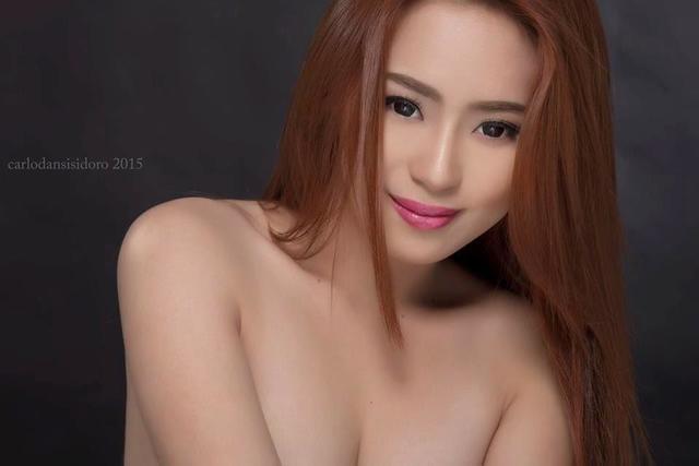 celebritie Eunice Cho 24 years naked photos in public