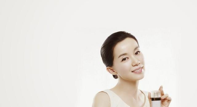 actress Minji Kang 24 years naturism pics home