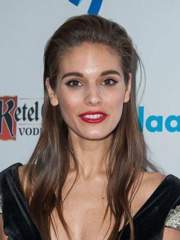 models Caitlin Stasey 23 years private image in public