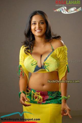 Anushka Shetty topless photos