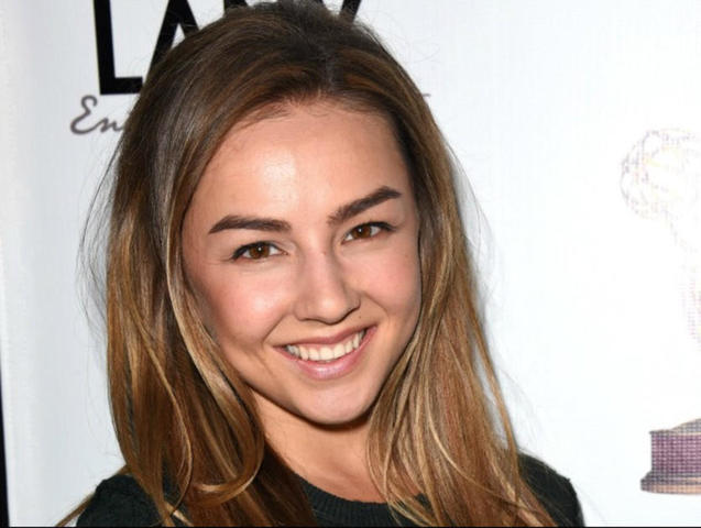 celebritie Lexi Ainsworth 19 years Without clothing snapshot in public