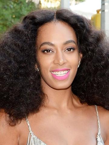 actress Solange Knowles 18 years indecent photoshoot in public