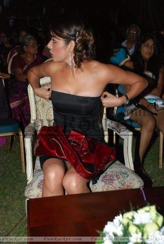 celebritie Udita Goswami 19 years in the altogether snapshot in the club