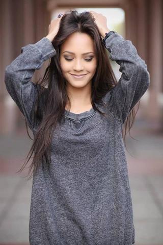 celebritie Tristin Mays 22 years nudity pics in the club