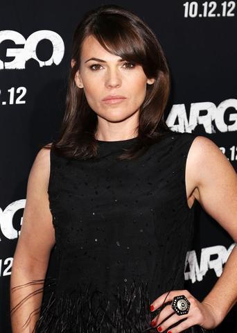 actress Clea DuVall young pussy photography home