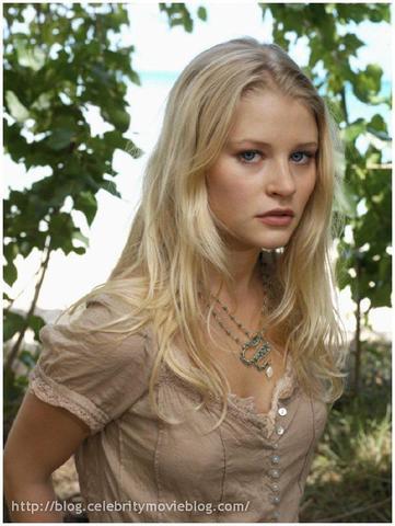 actress Emilie de Ravin 20 years natural pics home