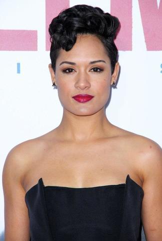 actress Grace Gealey young obscene photo in public