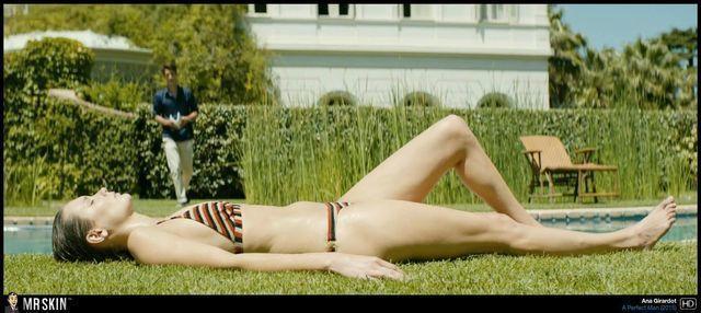 models Ana Girardot 25 years nude young foto photo in public