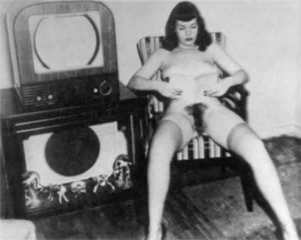 models Bettie Page 20 years fleshly picture home