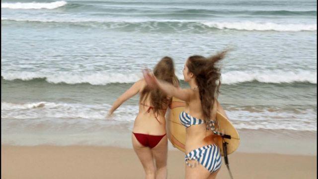 celebritie Brenna Harding 18 years raunchy picture beach