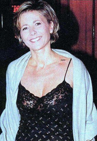 actress Claire Chazal 19 years Without slip pics in the club