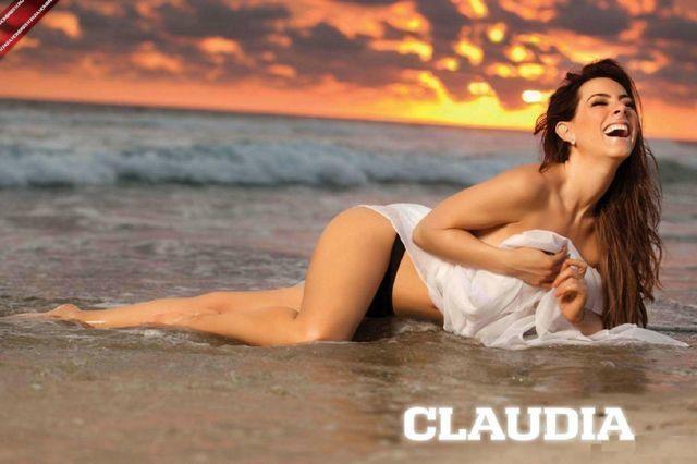 models Claudia Lizaldi 24 years fervid photos home