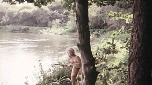 Connie Booth nude photo
