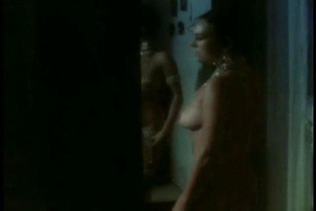 actress Diana Lorys 20 years nude art image in public