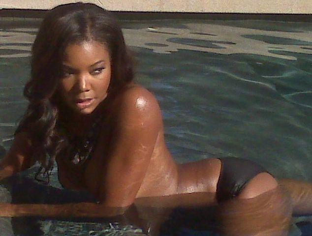celebritie Gabrielle Union young prurient photoshoot in the club
