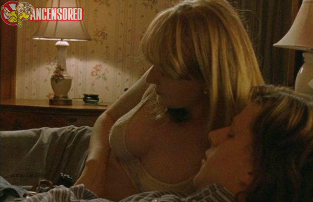 Halley Feiffer topless image