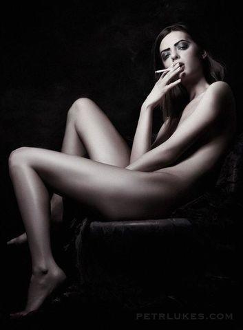 Iva Mazgutova topless photography