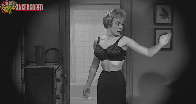 actress Janet Leigh 24 years in the buff pics home