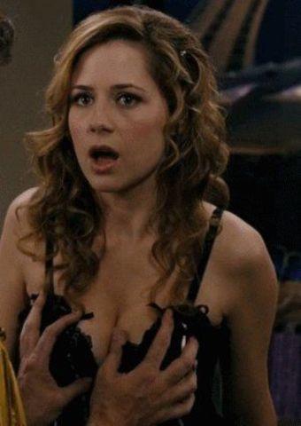 actress Jenna Fischer young raunchy photos in the club