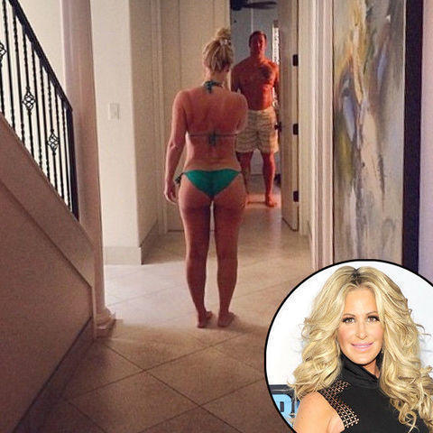 actress Kim Zolciak 22 years Without swimming suit photography home