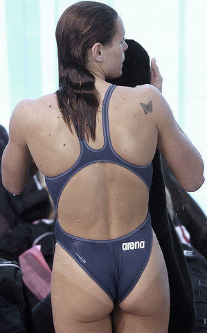 Laure Manaudou topless photo