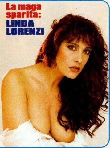 celebritie Linda Lorenzi teen impassioned photos beach
