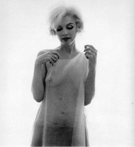 celebritie Marilyn Monroe young impassioned photography home