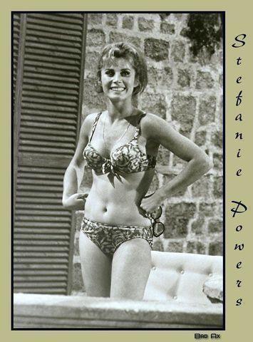 actress Stefanie Powers 19 years provocative foto home