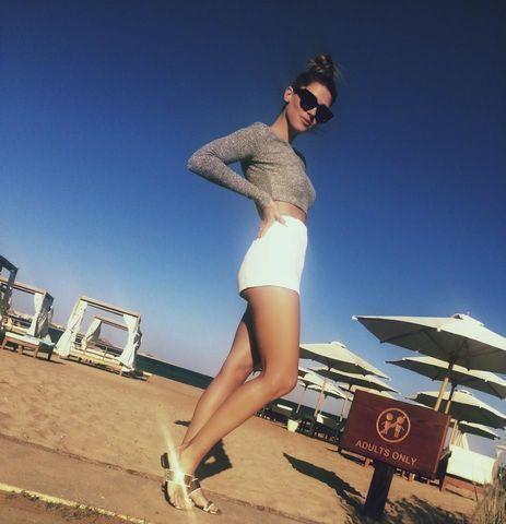 models Tereza Kerndlova 21 years hooters photos home