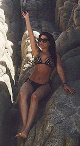 actress Vicky Terrazas young Without brassiere image beach