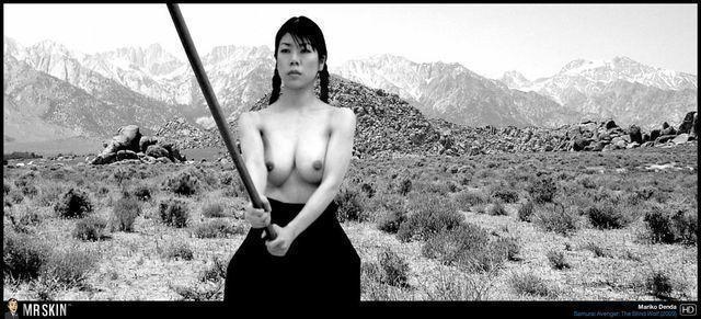 actress Mariko Denda 21 years k-naked photos in public