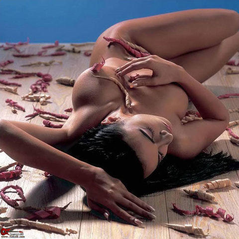 Melita Toniolo topless photoshoot