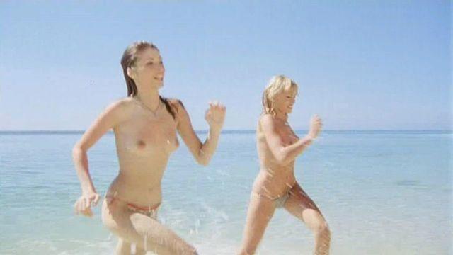 celebritie Olivia Pascal 25 years bareness photos beach