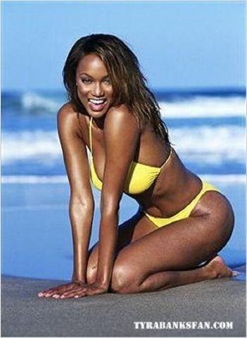 models Tyra Banks 24 years in the altogether photography in public