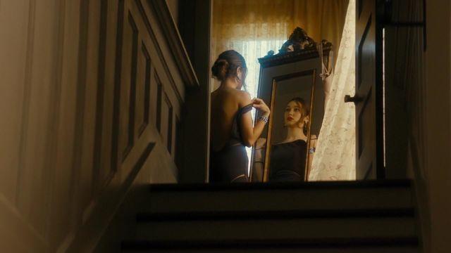 Alycia Debnam-Carey topless picture