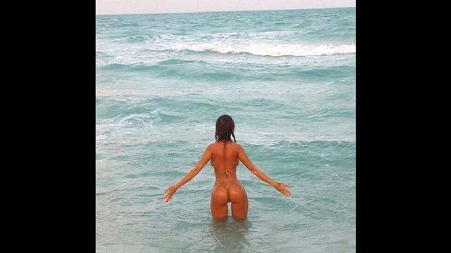 Priscila Samaniego topless foto