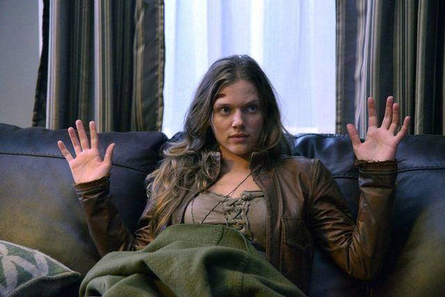 celebritie Tracy Spiridakos young fervid image in the club