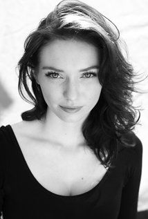 Eleanor Tomlinson Nude