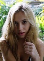 Alexis Ren Nude