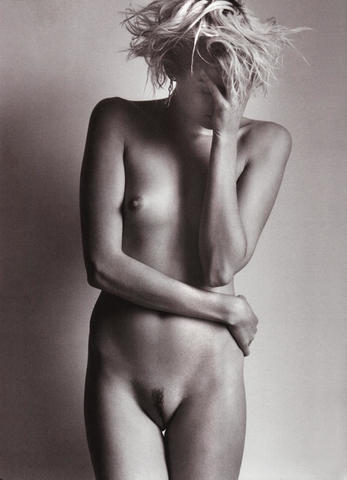 Naked Agyness Deyn picture