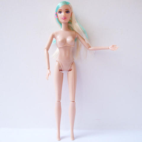 Barbie Belle scène de nu