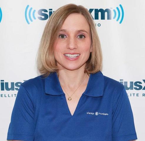 celebritie Kerri Strug 21 years Without brassiere picture in the club