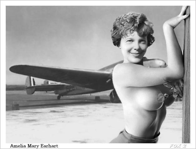 Amy Earhart escena desnuda