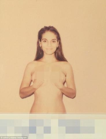 Caitlin Harris fotos de desnudos