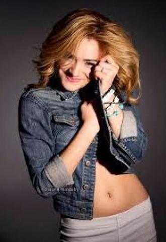 Naked Olivia 'Chachi' Gonzales foto