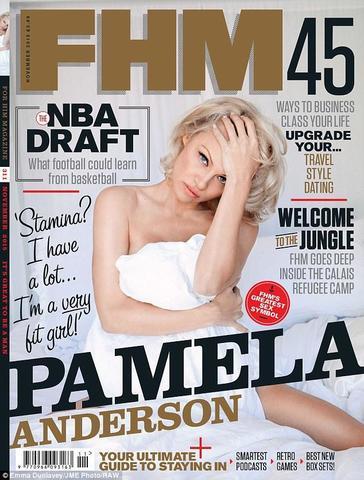 celebritie Pamela Monroe 23 years overt photos beach