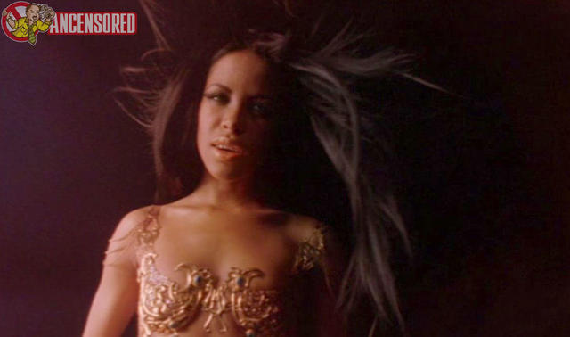 Aaliyah war nackt