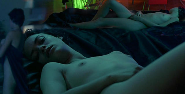 Sexual Romantic Nude Art from celebrities Bérénice Bejo.