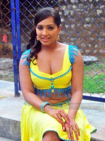 Meghna Naidu sexy