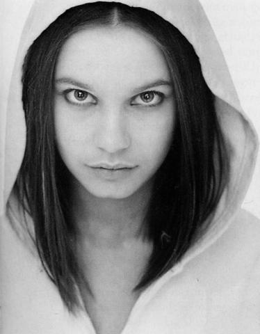 models Rebecka Liljeberg 21 years uncovered foto in public